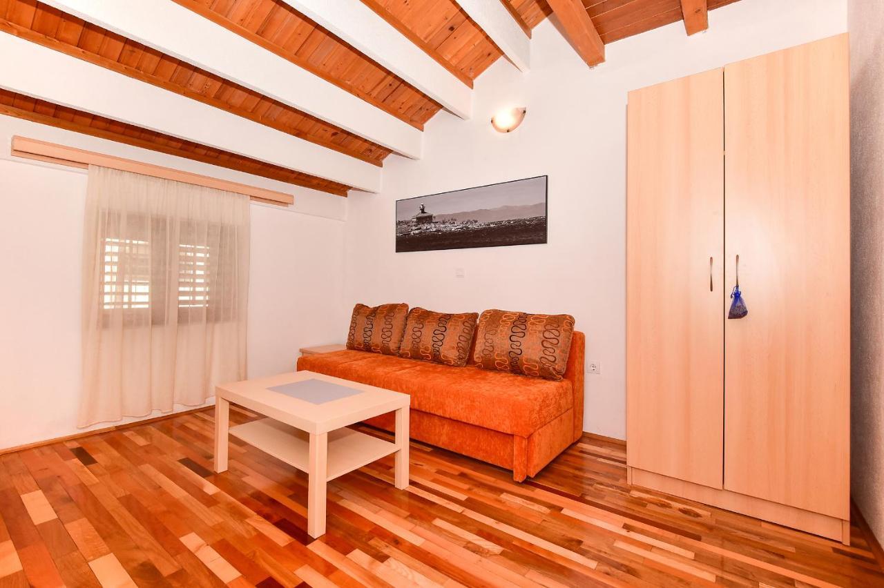 מאקרסקה Apartmani Mate מראה חיצוני תמונה