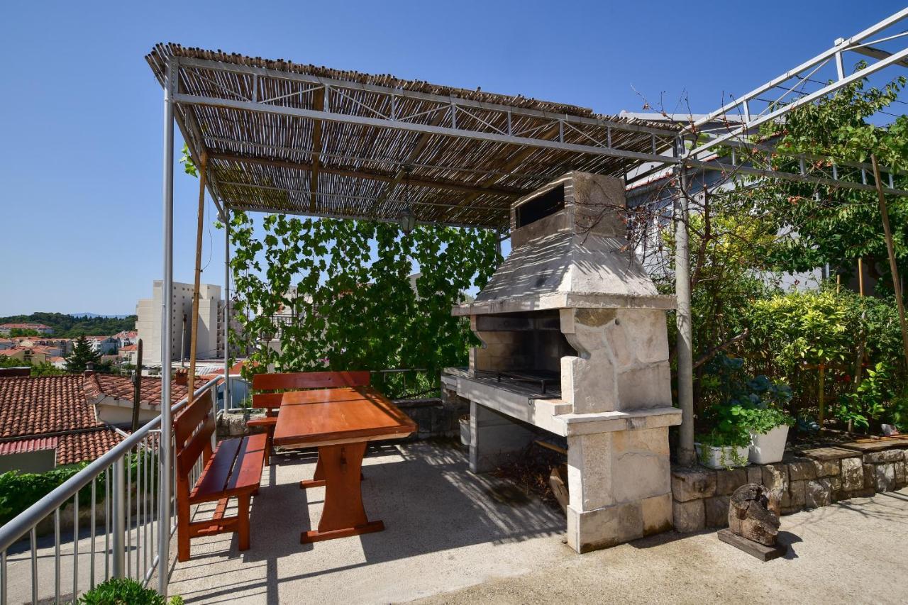 מאקרסקה Apartmani Mate מראה חיצוני תמונה