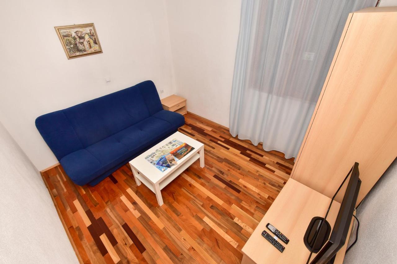 מאקרסקה Apartmani Mate מראה חיצוני תמונה